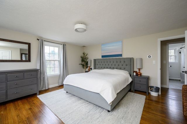 26 French St, Hingham, MA 02043