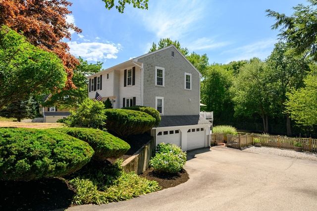 26 French St, Hingham, MA 02043