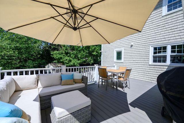 26 French St, Hingham, MA 02043