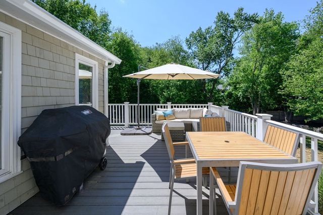 26 French St, Hingham, MA 02043