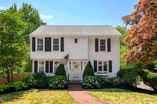 26 French St, Hingham, MA 02043