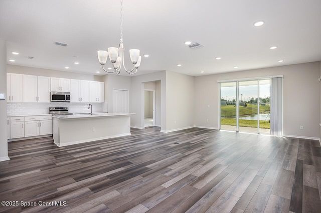 2885 Palisades Drive SE, Palm Bay, FL 32909