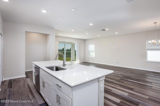2885 Palisades Drive SE, Palm Bay, FL 32909