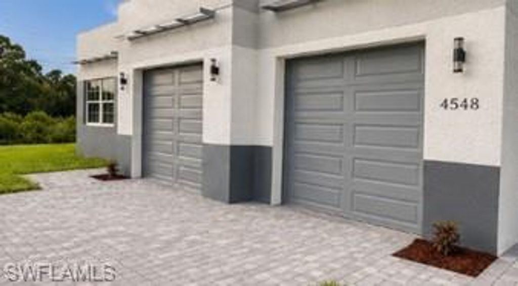 4548-4550 29th ST SW, LEHIGH ACRES, FL 33973 — photo 2
