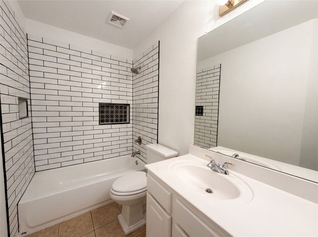 7617 Nightfall Drive, Denton, TX 76210