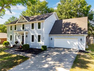 2253 SW Wall Street, Blue Springs, MO 64015