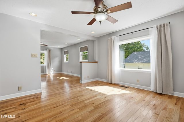 610 Leigh Avenue, Pennington Gap, VA 24277