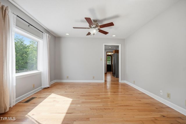 610 Leigh Avenue, Pennington Gap, VA 24277