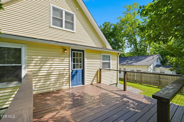 610 Leigh Avenue, Pennington Gap, VA 24277