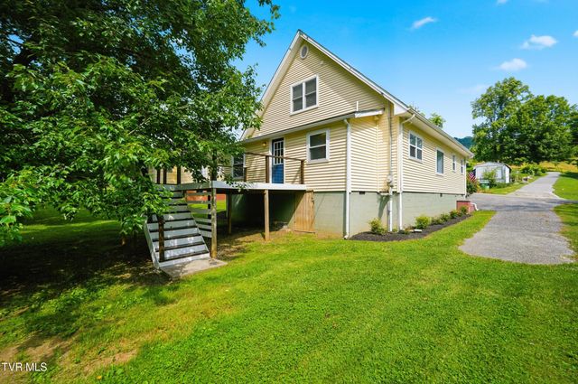 610 Leigh Avenue, Pennington Gap, VA 24277