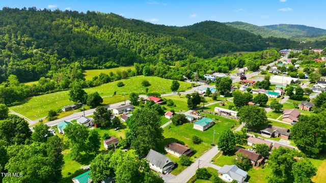610 Leigh Avenue, Pennington Gap, VA 24277