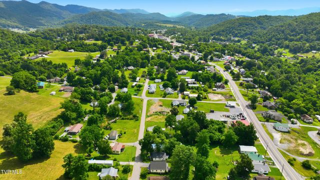 610 Leigh Avenue, Pennington Gap, VA 24277
