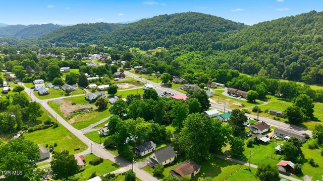 610 Leigh Avenue, Pennington Gap, VA 24277