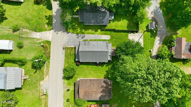 610 Leigh Avenue, Pennington Gap, VA 24277