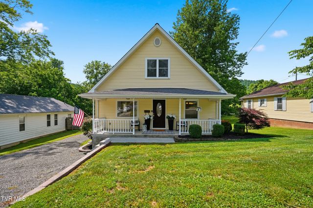 610 Leigh Avenue, Pennington Gap, VA 24277
