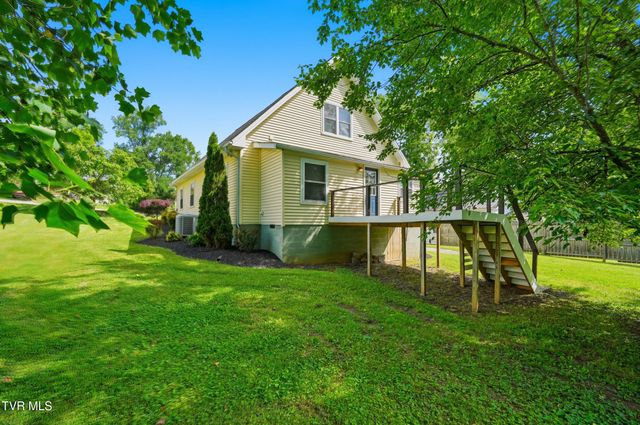 610 Leigh Avenue, Pennington Gap, VA 24277