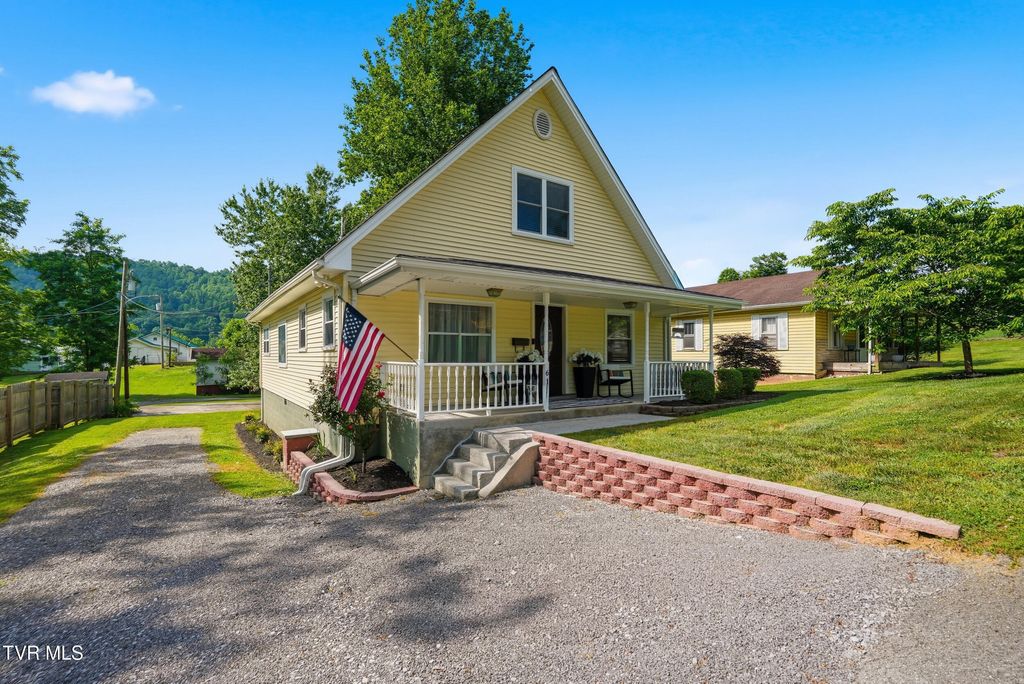 610 Leigh Avenue, Pennington Gap, VA 24277