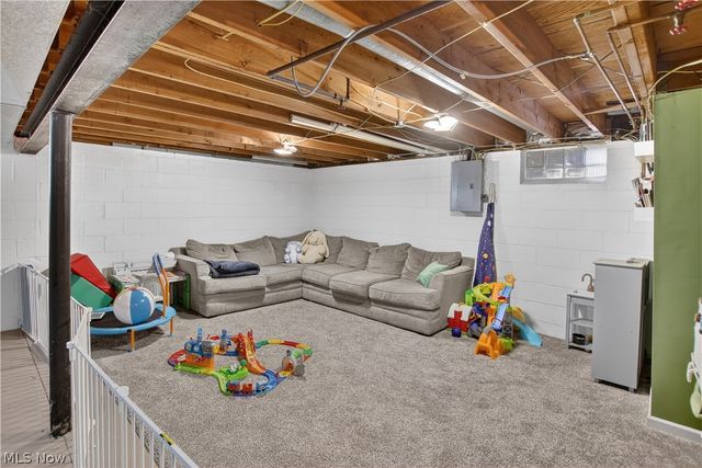 11005 Bobko Boulevard, Parma, OH 44130