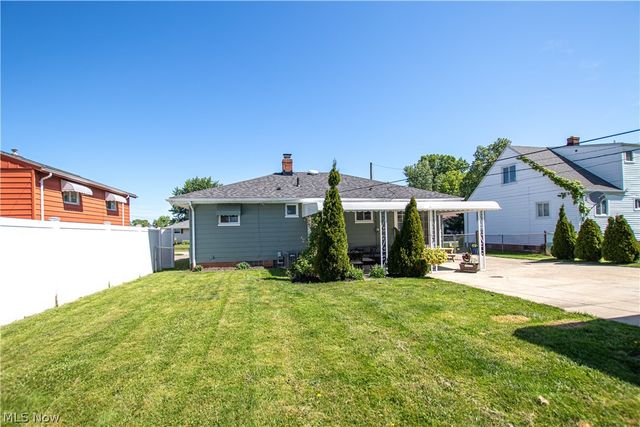 11005 Bobko Boulevard, Parma, OH 44130
