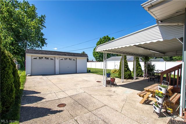 11005 Bobko Boulevard, Parma, OH 44130