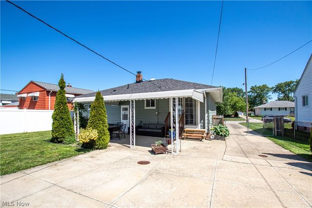 11005 Bobko Boulevard, Parma, OH 44130