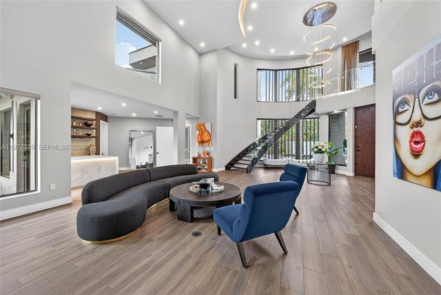 3560 Paddock Rd, Weston, FL 33331