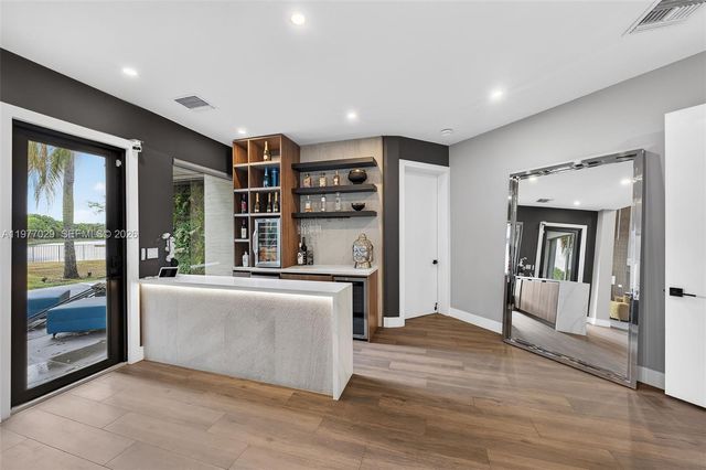 3560 Paddock Rd, Weston, FL 33331