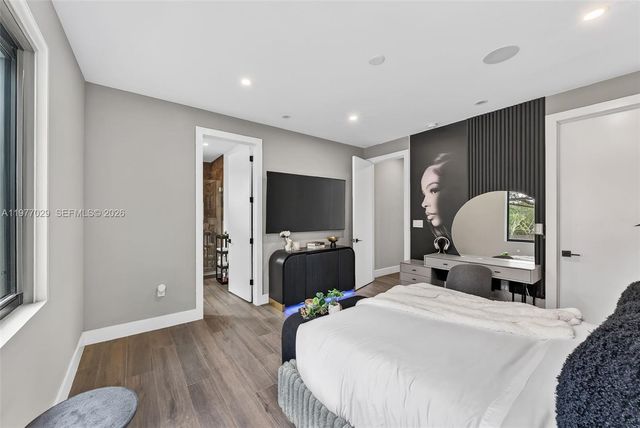 3560 Paddock Rd, Weston, FL 33331