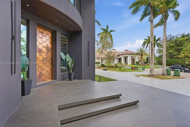 3560 Paddock Rd, Weston, FL 33331