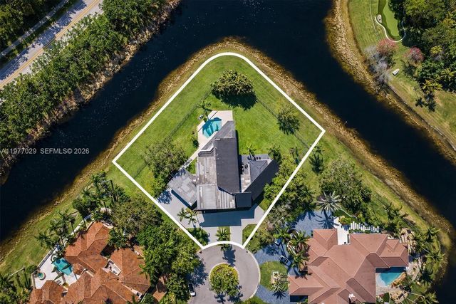 3560 Paddock Rd, Weston, FL 33331