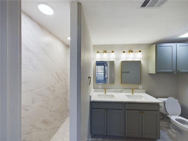 1910 Miller Avenue, Bryan, TX 77801