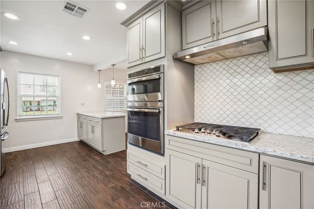 3816 S Victoria Avenue, Los Angeles, CA 90008