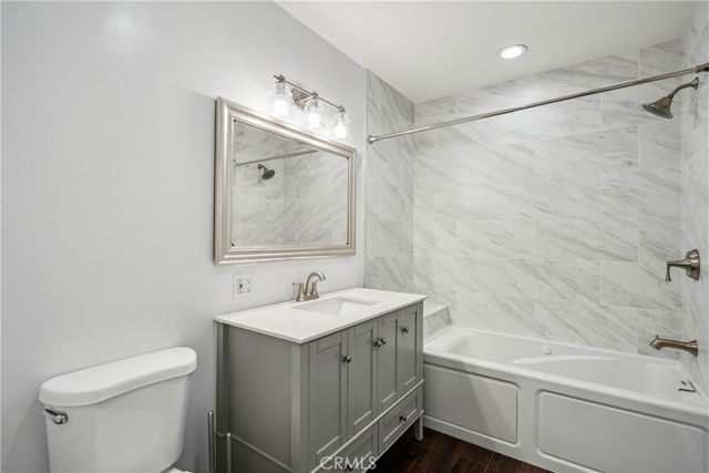 3816 S Victoria Avenue, Los Angeles, CA 90008