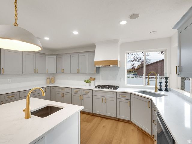 11324 S TRENT DR, South Jordan, UT 84095