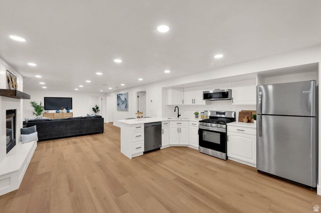 11324 S TRENT DR, South Jordan, UT 84095