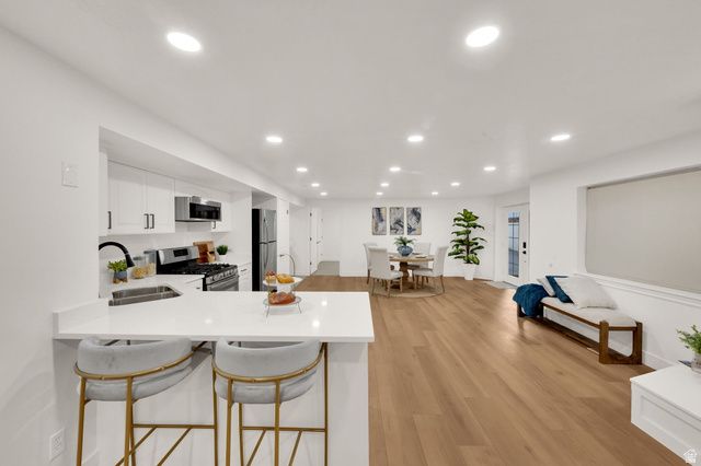 11324 S TRENT DR, South Jordan, UT 84095