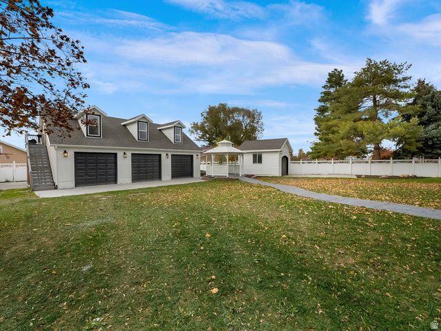 11324 S TRENT DR, South Jordan, UT 84095