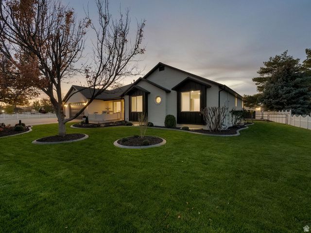 11324 S TRENT DR, South Jordan, UT 84095