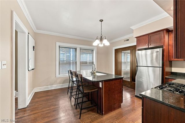 2469 Overlook Road 7, Cleveland Heights, OH 44106