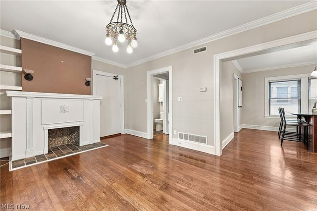 2469 Overlook Road 7, Cleveland Heights, OH 44106