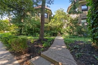 2469 Overlook Road 7, Cleveland Heights, OH 44106