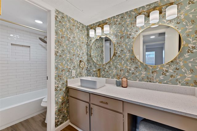 5500 Boca Raton Boulevard 327, Fort Worth, TX 76112