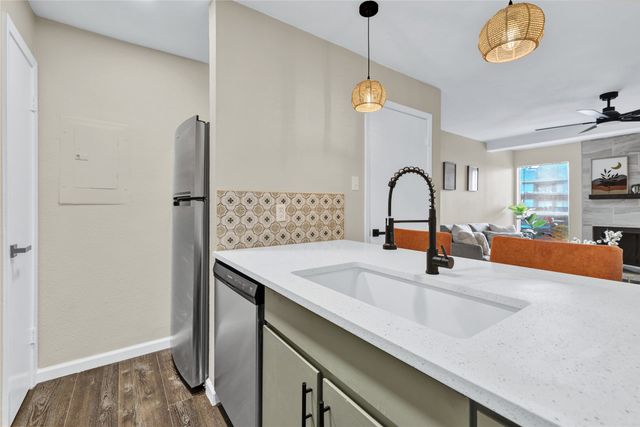 5500 Boca Raton Boulevard 327, Fort Worth, TX 76112