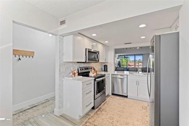 1850 Homewood Boulevard 512, Delray Beach, FL 33445