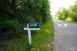 3331 Country Ln, Milton, FL 32583