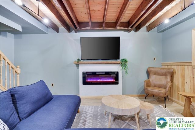 286 Fawn Road, Tobyhanna Twp, PA 18347