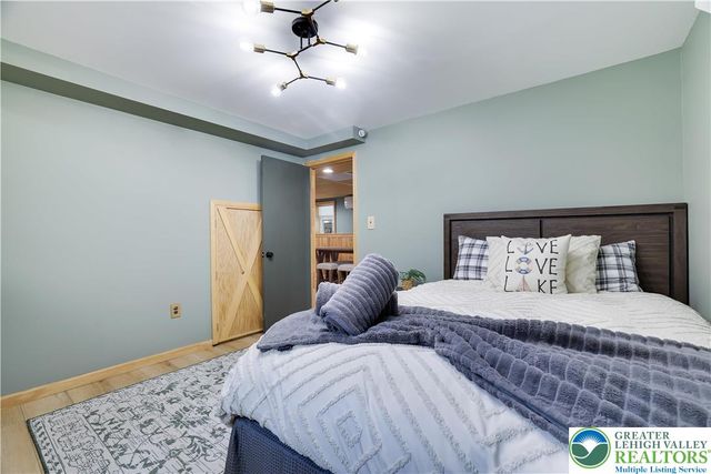 286 Fawn Road, Tobyhanna Twp, PA 18347