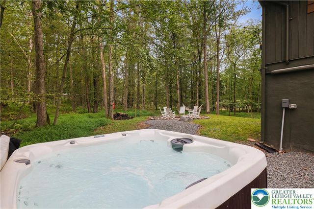 286 Fawn Road, Tobyhanna Twp, PA 18347