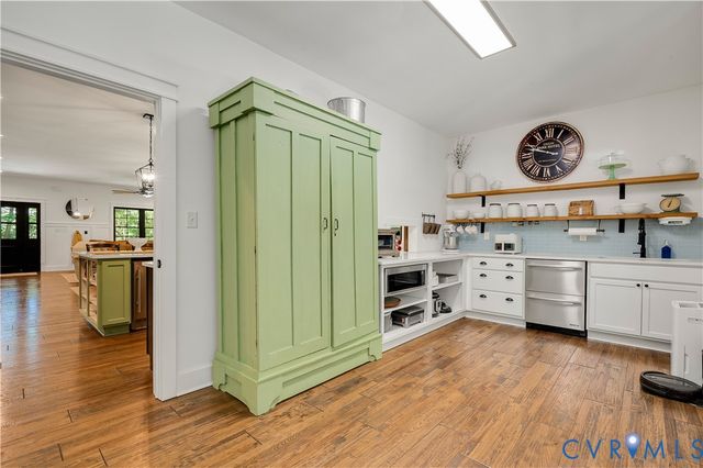 6306 Hickory Rd, Chesterfield, VA 23803
