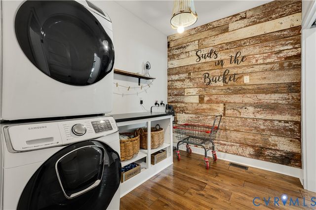 6306 Hickory Rd, Chesterfield, VA 23803